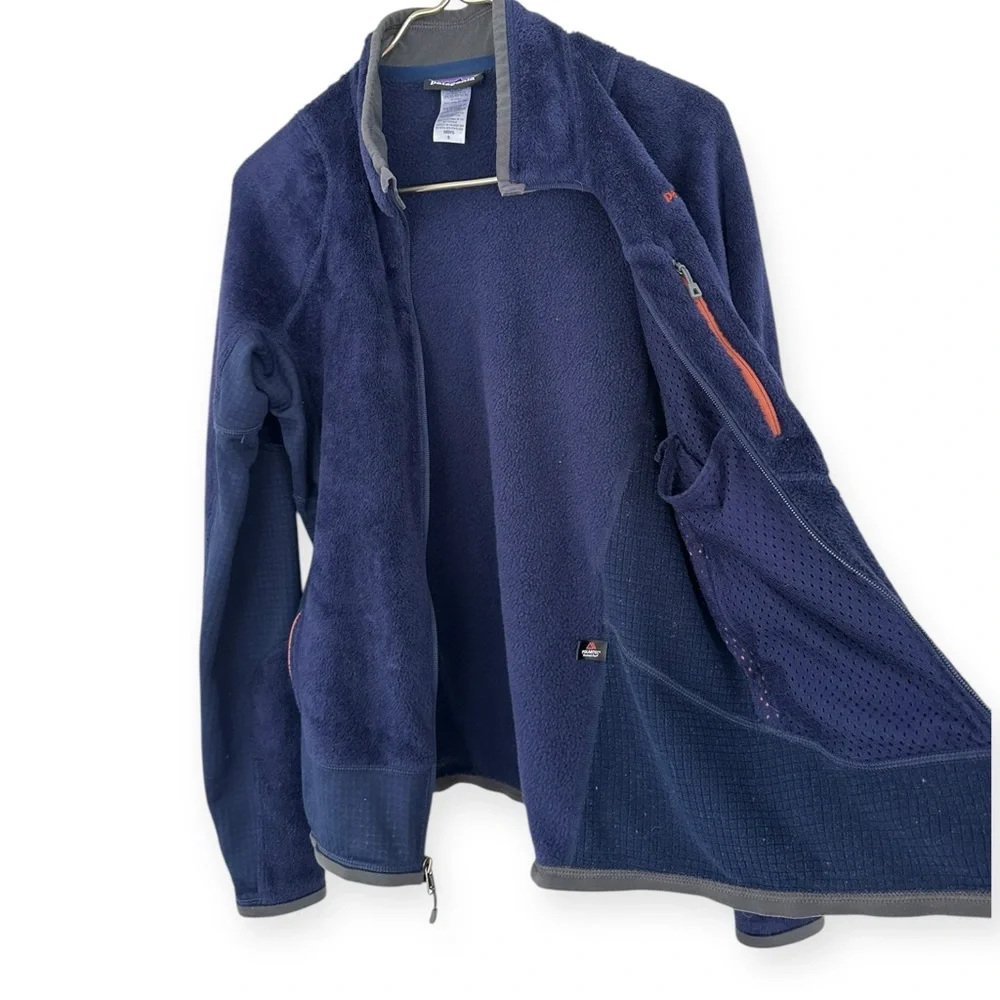 Patagonia • R2® Jacket Navy - Picture 5 of 8